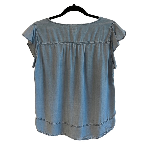 Gap Flutter Sleeve Chambray Top - Picture 3 of 5
